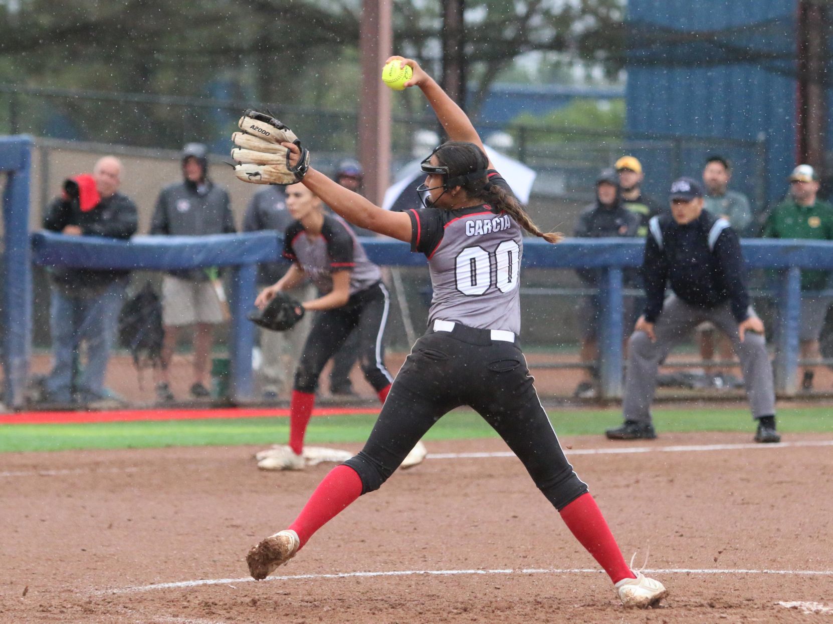 Late rally falls short, Bullpups end season as runner-up in Division II